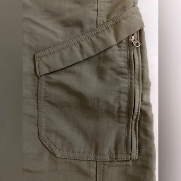The North Face Aphrodite Capri Pants green Size 6 TNF hiking everyday 5 pockets - Picture 6 of 9